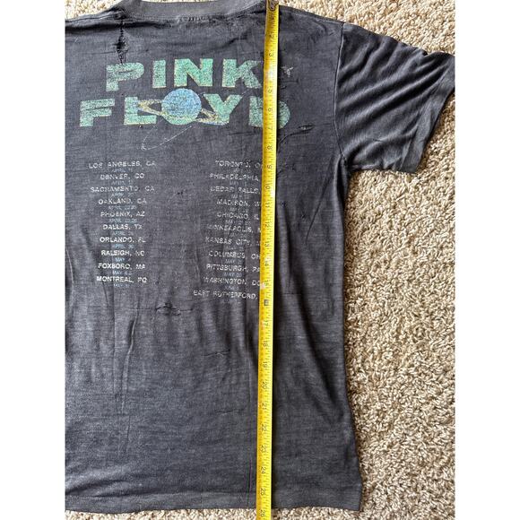 Vintage ‘87 Pink Floyd Tour Paper Thin USA Made Single Stitched Thrashed Band T - Picture 9 of 9